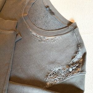 Women’s NWOT’s Stateside distressed blue lace sweatshirt Size Medium (6-8)